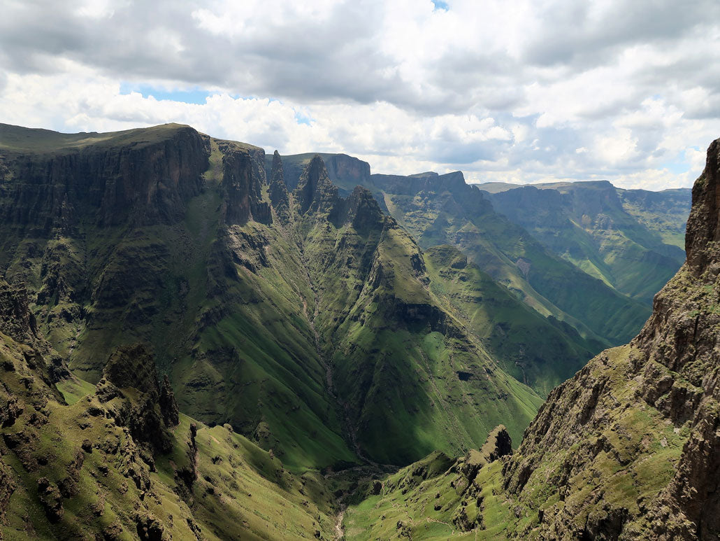 Drakensberg: Introduction to Mnweni